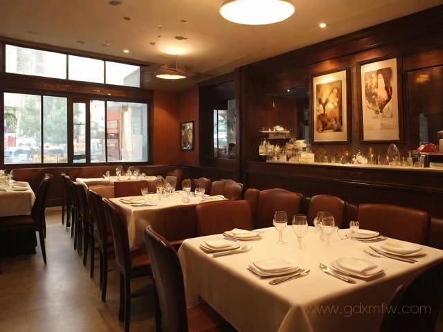 餐厅办理营业执照流程（餐馆办理营业执照流程和费用）